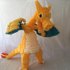 balloon model charizard