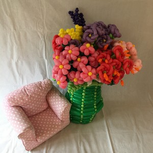 balloon model bouquet vase of flowers