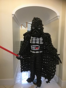 balloon model darth vader