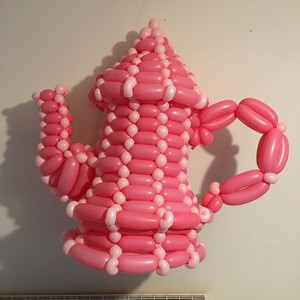 balloon model alice in wonderland