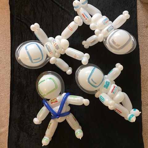 balloon model astronaut