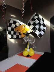 balloon chequered flag