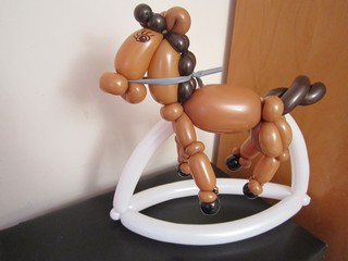 balloon model horse