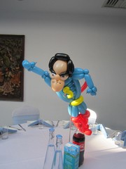 balloon model superheroe table centrepiece