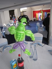 balloon model superheroe table centrepiece