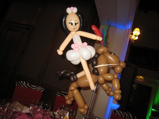 balloon circus horse