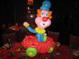 balloon clown