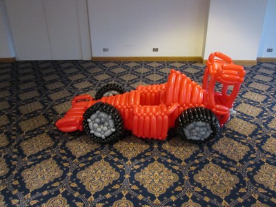 balloon f1 car