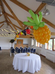 balloon bunting