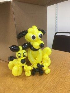 balloon dogs