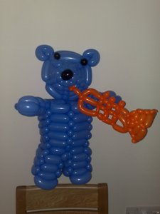 balloon bear trumpet