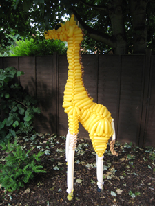 balloon giraffe