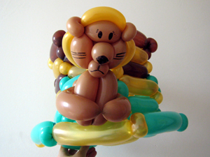 balloon lion