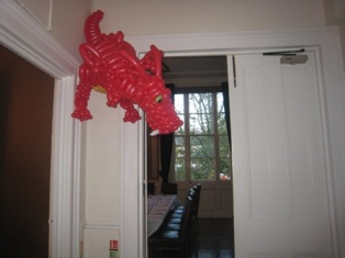 balloon red dragon