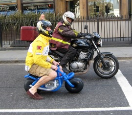 david crofts balloon modelling balloon motorbike