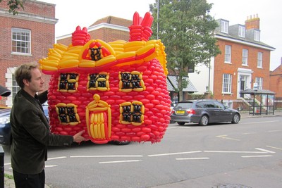 balloon model house