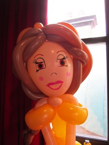 balloon model princess